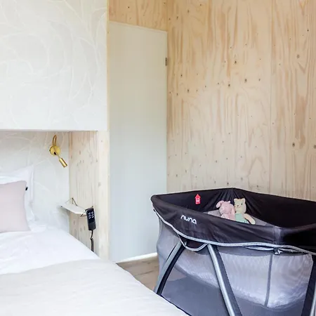 Ultiem Ontspannen In Luxe En Design Ingericht Tiny House Onyx In Bosrijke Omgeving Semesterbostad