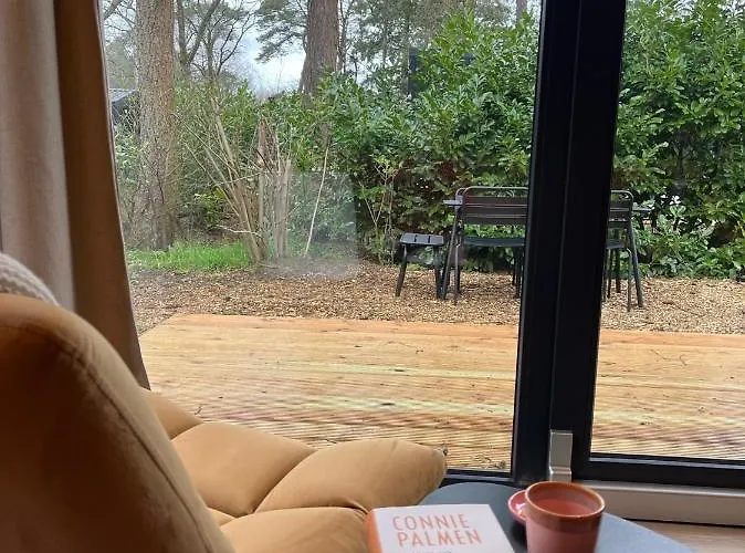 Hébergement de vacances Ultiem Ontspannen In Luxe En Design Ingericht Tiny House Onyx In Bosrijke Omgeving