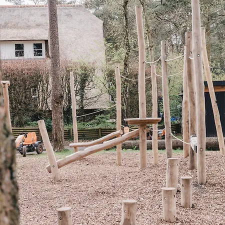 Prázdninový dům Ultiem Ontspannen In Luxe En Design Ingericht Tiny House Onyx In Bosrijke Omgeving Nunspeet